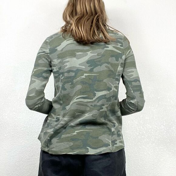 T.la Green Camo Thermal Long Sleeve Shirt - Picture 2 of 8